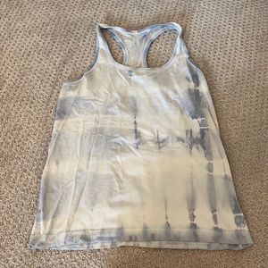 Lululemon tank